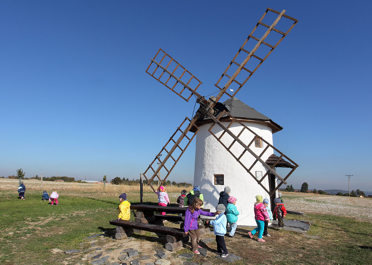 Větrný mlýn Spálov Windmill