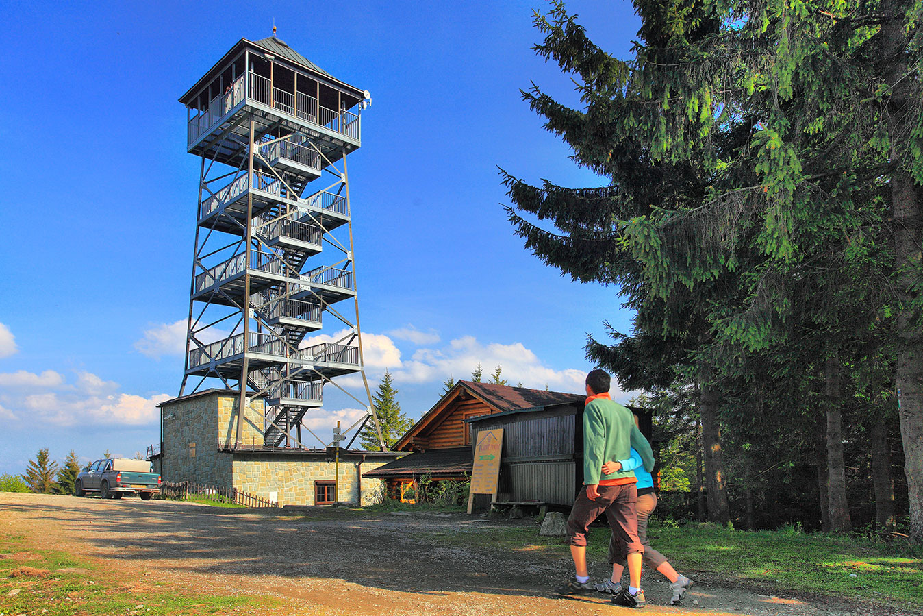 Velká Čantoryje Lookout (Lookout tower on Great Čantoryje Mountain)